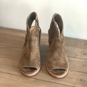 Vince Camuto block heels